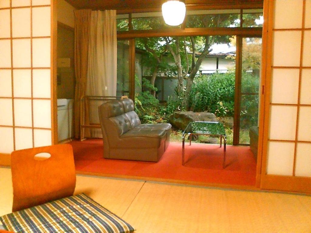 Kamesei Ryokan Chikuma Habitación foto